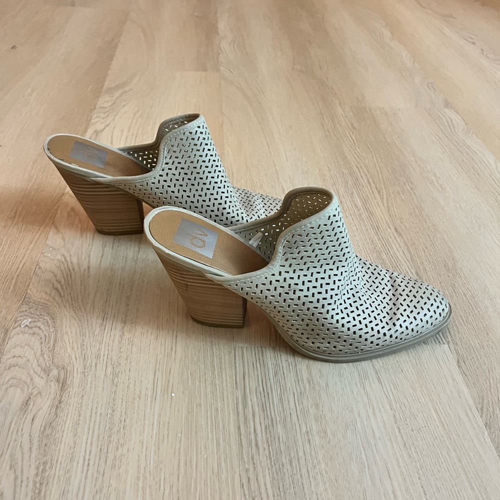 Tan heels